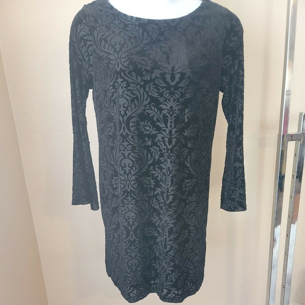 ECI New York Women's Black Velvet Baroque Textured Bell Sleeve Shift Dress Large